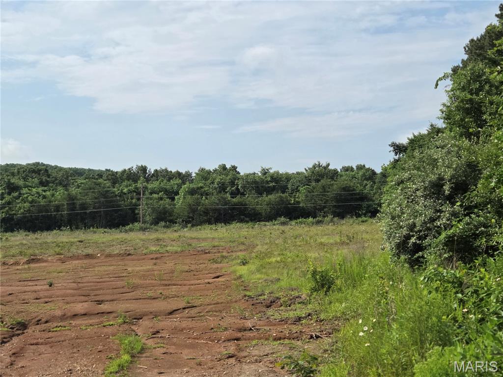 Huntleigh - Land