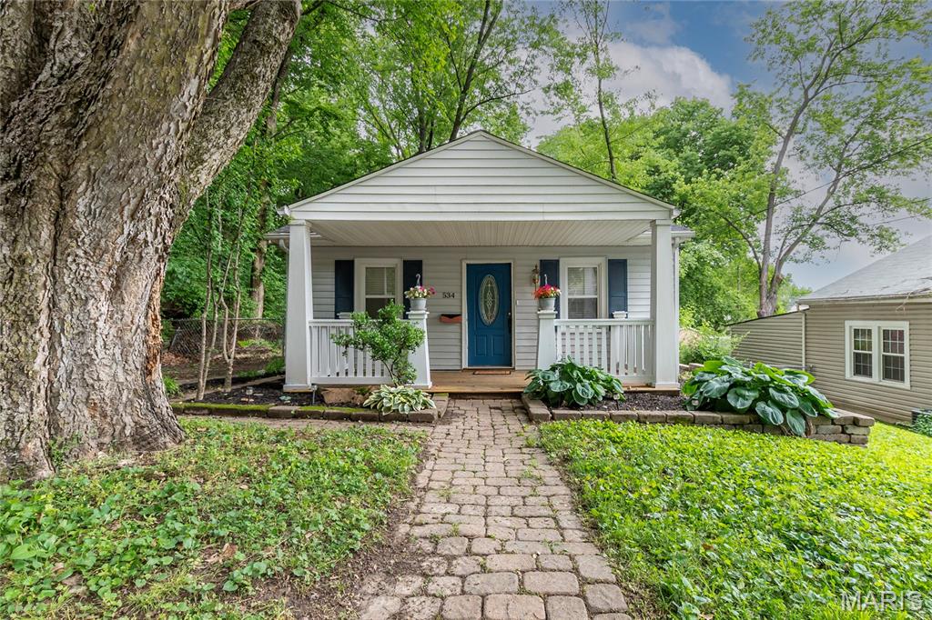 Charming bungalow in the heart of St. Charles! This 2 bed, 1 bath home offers cozy living with plenty of character and updates throughout. Enjoy a spacious yard, convenient location near Historic Main Street, shopping, dining, and easy highway access. Brand new roof installed March 2026 for added peace of mind! Perfect opportunity for first-time buyers, downsizers, or investors looking for a move-in ready home in a desirable area.