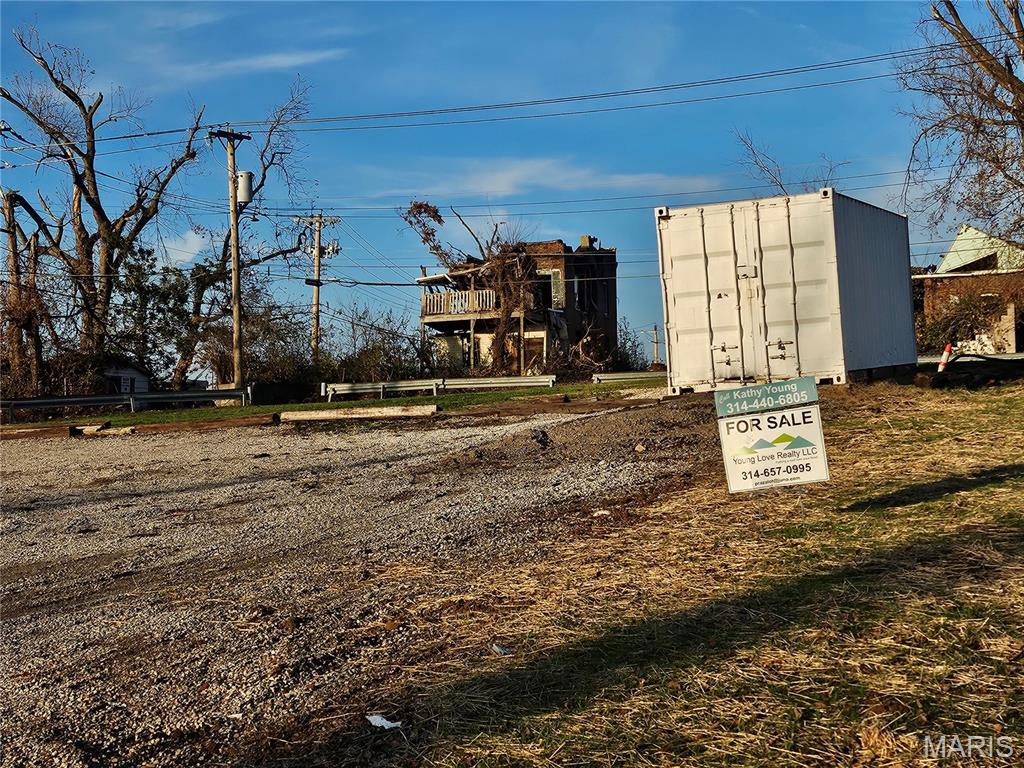 Your opportunity to own prime and premium lots in the Greater Ville . Outstanding,   3 lots with a total of over 21,000 sq. ft. Cleared and ready for your usage.
Land is zoned Commercial -NEC.  Also zoned for residential.  Come get this exceptional value $ ,for the land that is sure to please $$$, with the anticipated plans , predicted for this community, in the future.
Ready to Sell. motivated seller.