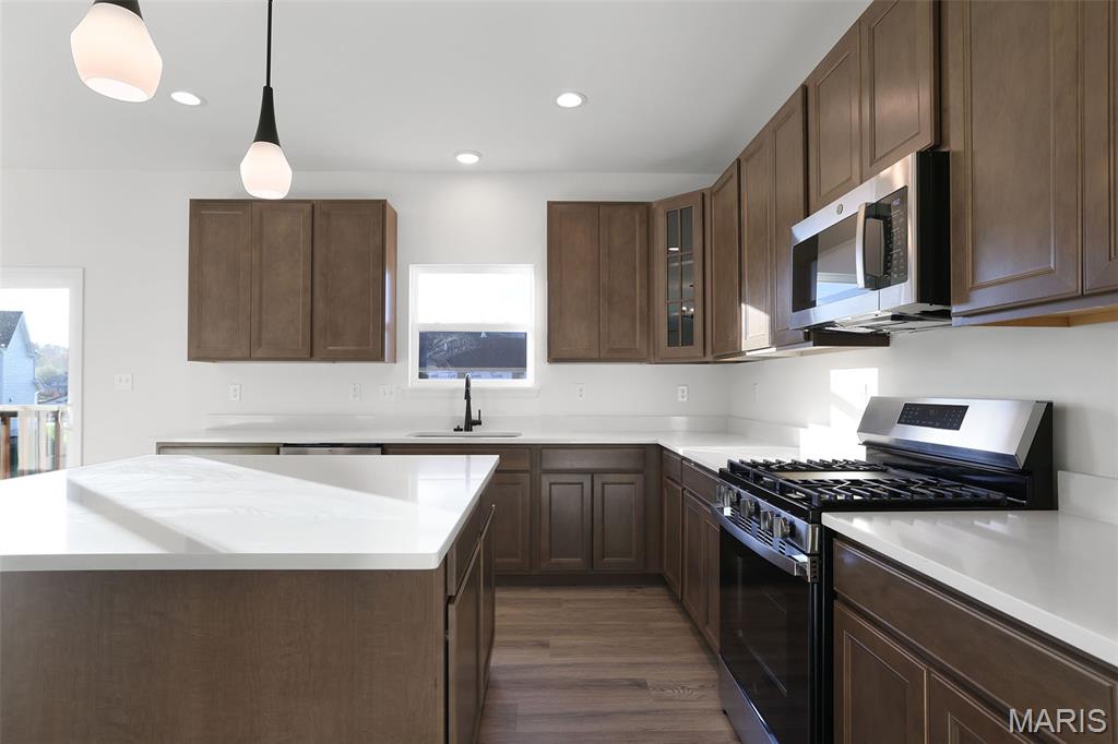 Hawk Ridge 19 - Residential