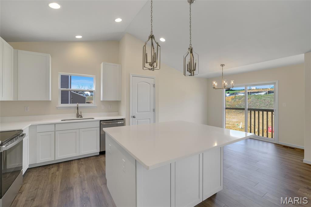 Hawk Ridge 2 - Residential