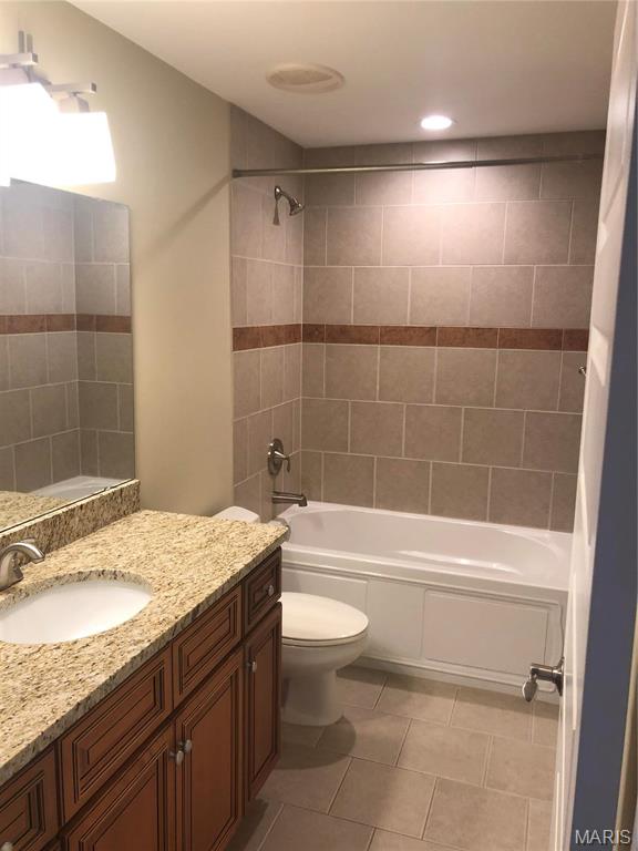 900 N. McKnight - Residential Lease