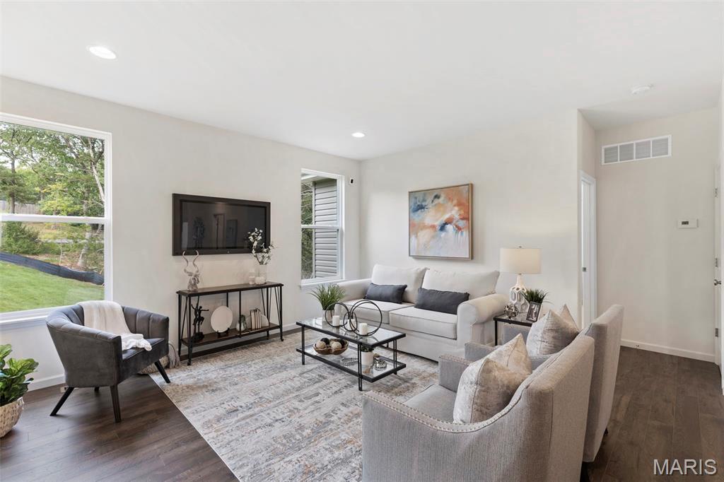 Highlands Manors 255 - Residential