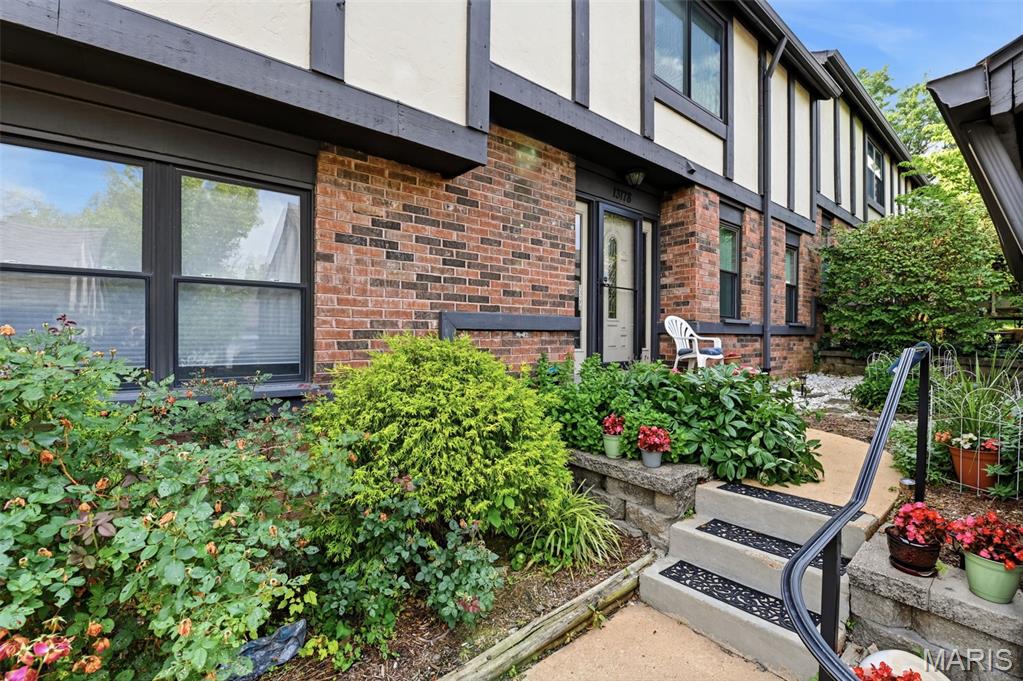 Open House During Rush Hour - Wednesday, July 1st - 4:00 - 6:00 p.m.
This is the One!  Gorgeous 3 bedroom/2.5 bath townhouse condo in the highly sought after Royal Pines Subdivision in Maryland Heights.  A beautiful array of colorful flowers and plants frame the wrought iron handrail that leads you to your next home.  Blonde bamboo parquet floors greet you as you wind your way from the brightly lit foyer to the equally bright den and adjoining breakfast room.  Custom cabinetry, quartz countertops, SS appliances, brick backsplash and neutral ceramic floors in the kitchen and hallways.  Step down into your formal dining room that comfortably seats six or experience what makes this great room Great! Marble walls, custom fireplace, a view of your private patio complete with a park-like setting.  Half bath on first floor has floor to almost ceiling ceramic/marble tiles.  The second floor has three large bedrooms; the primary has an ensuite with double sinks, shower and ceramic tile as  well as two walk-in closets.  The two guest bedrooms share a hall bath that thinks it's a primary with beautiful finishes and luxurious touches.  Upstairs and lower level have beautiful neutral berber carpet that blends well with the freshly painted unit.  This pristine home is a no-shoe home.  The lower level is full of possibilities: game room, sleeping area, playroom, theater room - you decide.  The washer and dryer are discreetly behind paneled doors. Storage is abundant with this over 2,100 sf of living space unit, roof (2025), insulation (2025), refrigerator (2026) crown molding, parquet floors, Parkway Central Schools, security system, Clubhouse, Pool, Tennis Court w/Putting Green, close to Creve Coeur Park Lake, Westport Plaza, Aquaport, The Heights Community Center, Hollywood Casino and Amphitheater, the Centene Community Ice Center, St. Louis Music Park, shopping, restaurants and so much more!
Come by and see what you've been missing.
Olive to Fee Fee, then left onto Seven Pines and an immediate right onto Royal Pines.