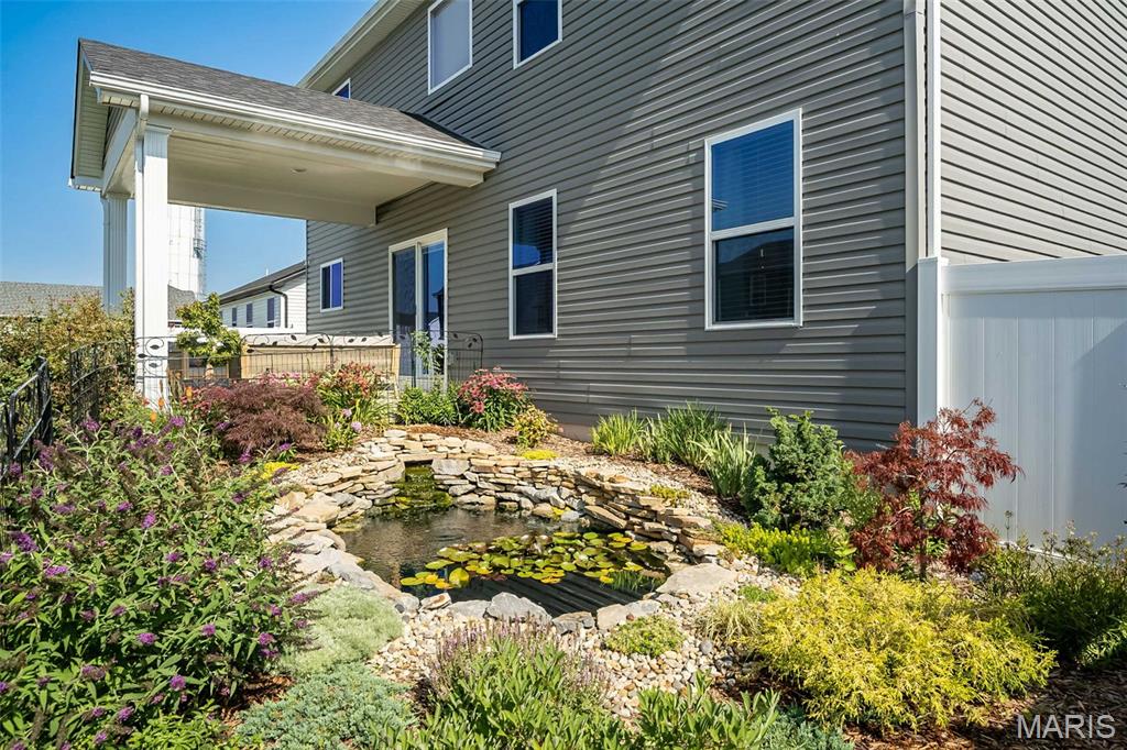 Majestic Lakes - Residential