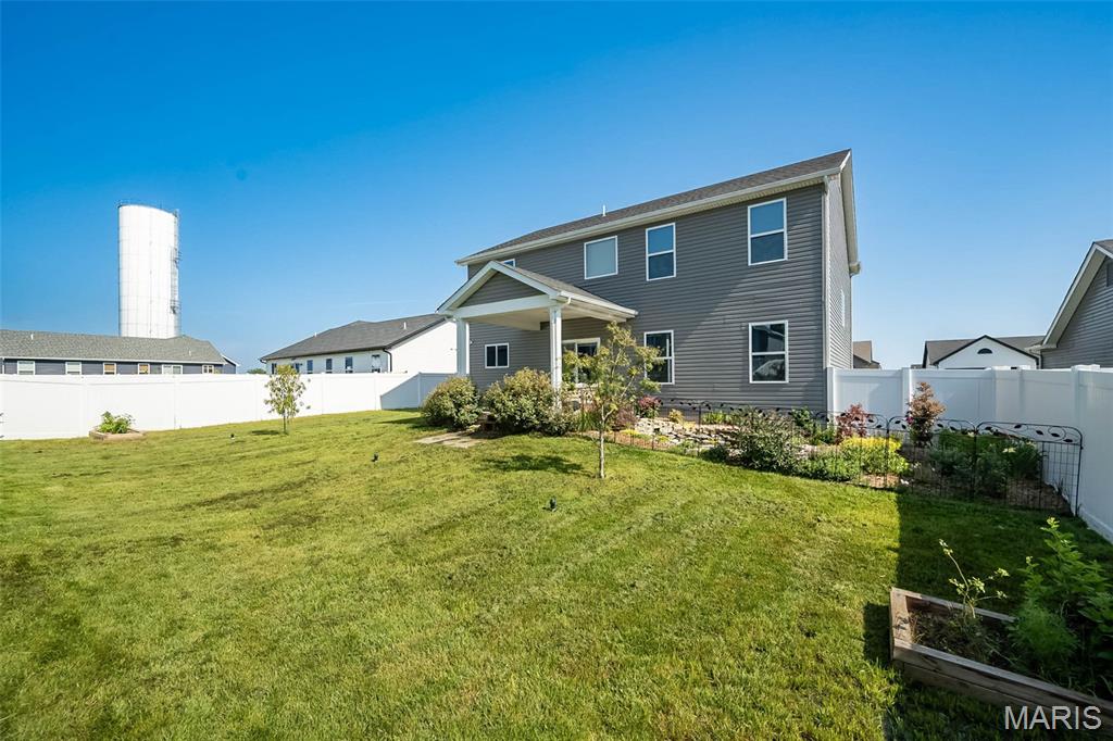 Majestic Lakes - Residential