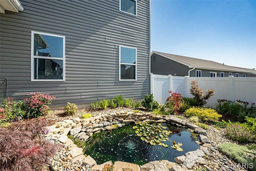 Majestic Lakes - Residential