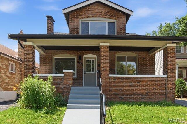 Welcome to this stunning, fully renovated 3-bedroom, 3-bath home in the heart of University City, just steps from the exciting new shops and restaurants along Olive Boulevard.
Upon entering, you'll be greeted by a warm and inviting living room, complemented by an elevated bonus sitting area that adds character and versatility to the space. Abundant windows throughout the home fill every room with natural light, creating a bright and airy atmosphere.
An elegant arched doorway leads to the formal dining room and beautifully updated kitchen. Designed with both style and functionality in mind, the kitchen features custom cabinetry, quartz countertops, ample counter space, and brand-new stainless steel appliances.
The thoughtfully renovated bathrooms showcase custom vanities and beautifully tiled showers, offering a modern, spa-like feel. Additional highlights include refinished hardwood floors throughout, fresh interior paint, updated lighting, a partially finished basement, and a detached two-car garage. The second floor primary bedroom offers an ensuite bath and oversized walk in closet and storage space.
Major system updates provide added peace of mind, including a new roof, new electrical panel, updated plumbing, new water heater, and new second-floor cooling system, along with many other improvements.
This move-in-ready home combines timeless charm with modern upgrades in a highly desirable location. Don't miss the opportunity to make it yours!