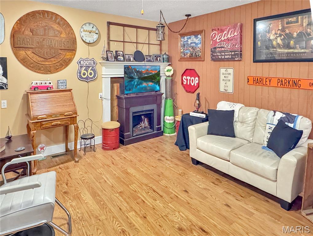 G W Smiths - Commercial Sale