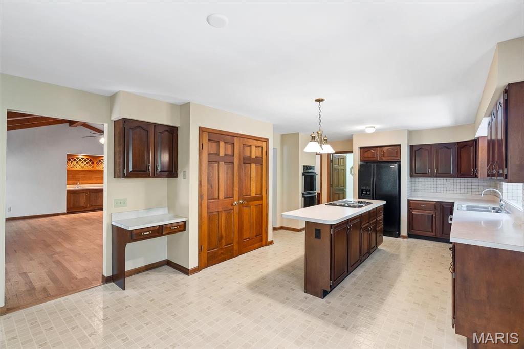 Eagle Glen Estates - Residential