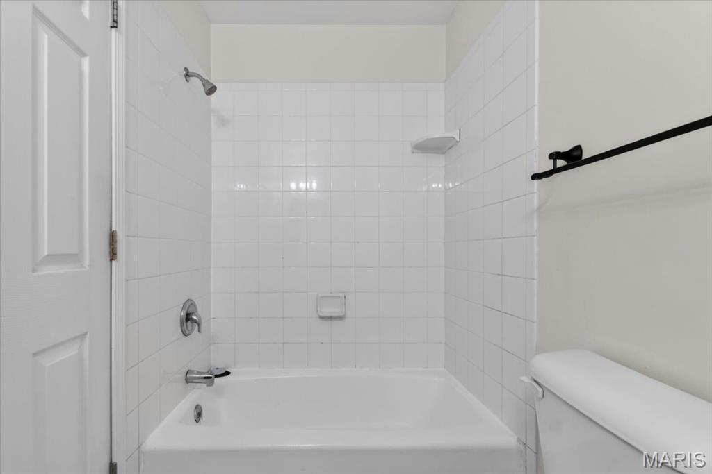 Lsl Bayside Estate #1 - Residential Lease