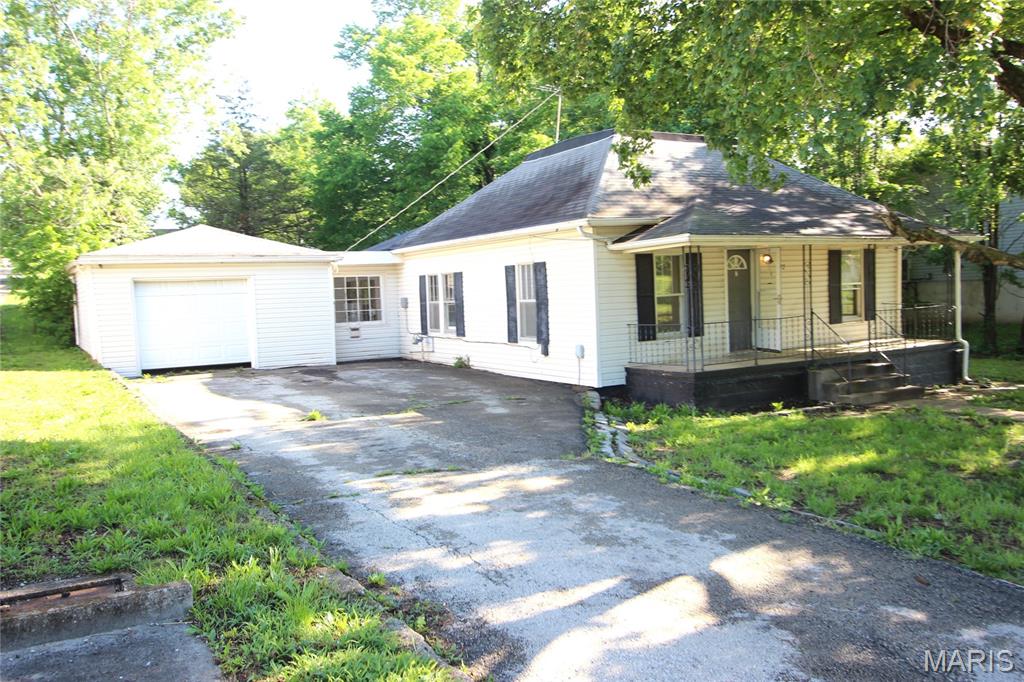 Charming 3 bed, 1 bath home featuring a large living room and an attached garage. Enjoy the fenced backyard—perfect for pets, play, or entertaining. A great place to call home—schedule your showing today!