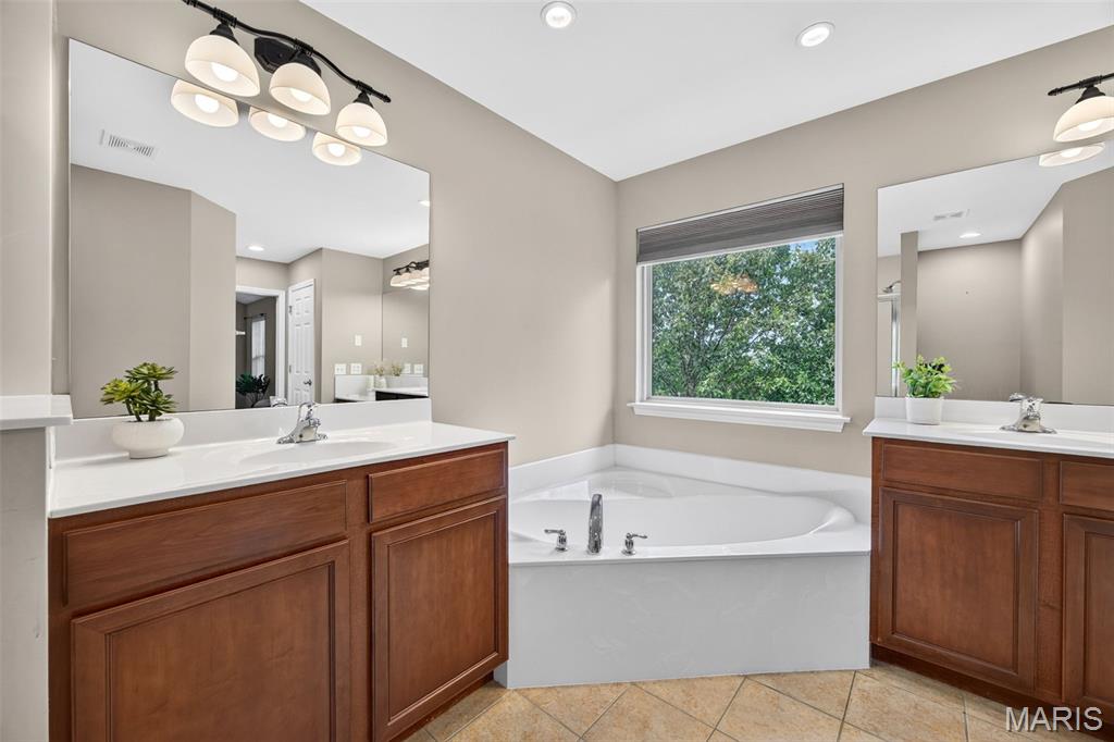 Peine Lake Estate - Residential
