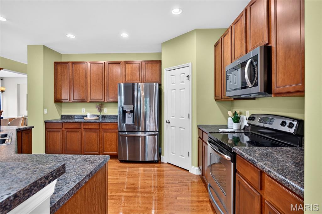 Peine Lake Estate - Residential