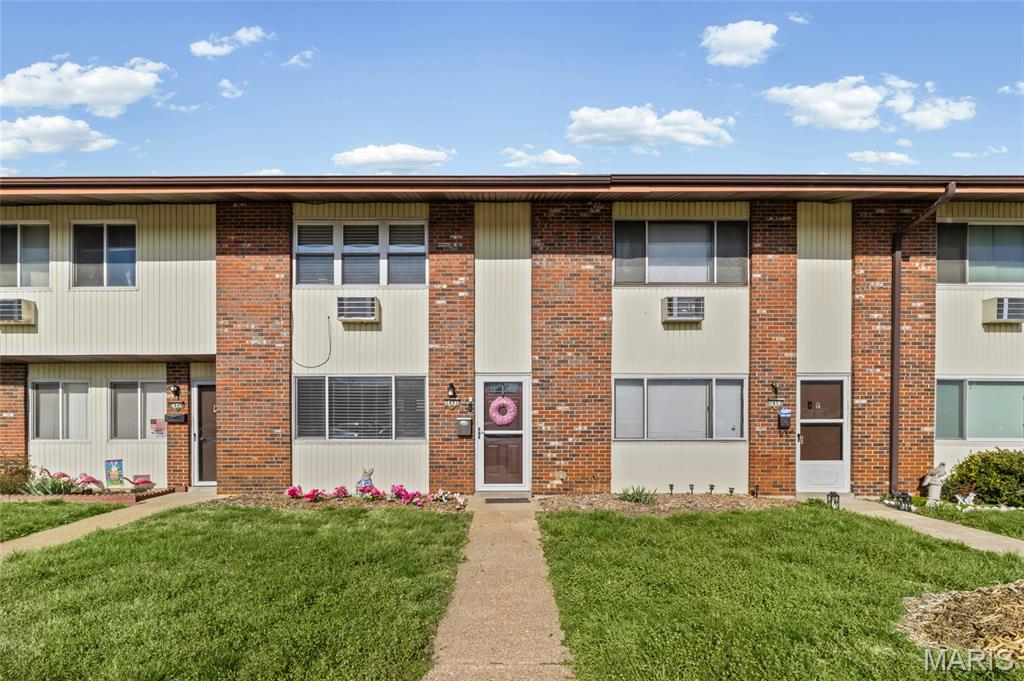 Welcome to this fully updated 2-story condo offering modern comfort, a convenient location and instant cash flow. This spacious unit is in excellent shape and features 3 bedrooms ,1.5 baths, new flooring and paint throughout, updated kitchen with quartz countertops, all new appliances, main level laundry and a private patio. This unit generates over $1,600/ month. DO NOT DISTURB TENANT(S). Pictures are current.