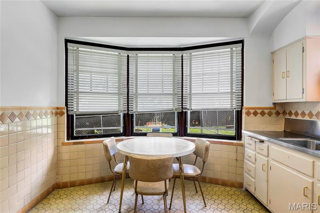 Davis Place - Residential