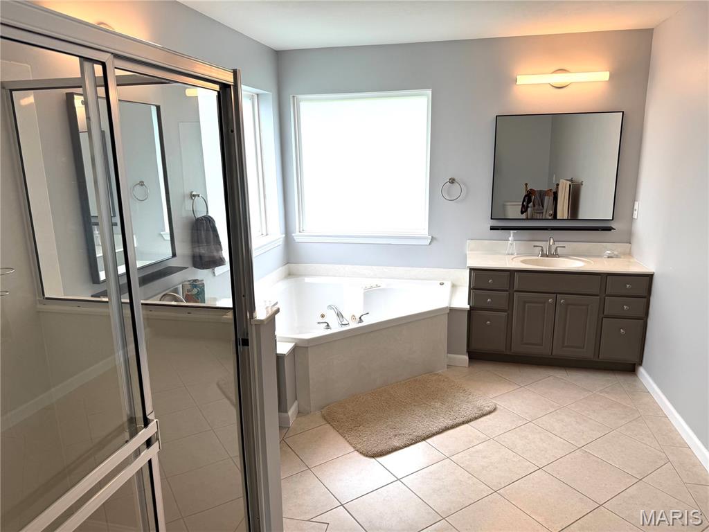 Country Club Sugar Creek - Residential