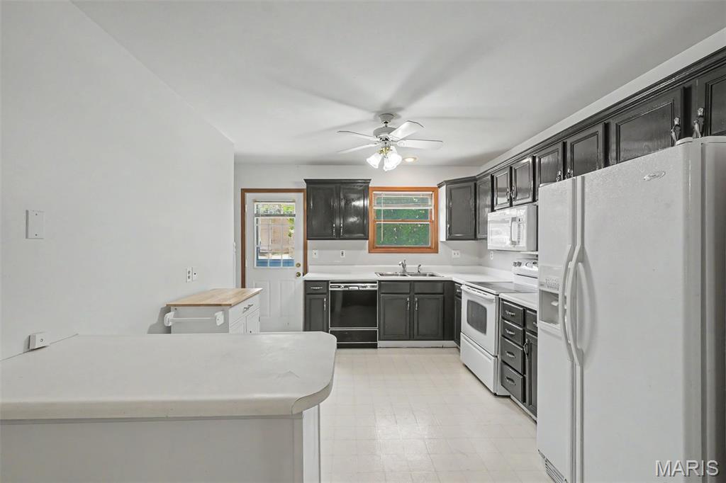 Parkway Manor - Residential