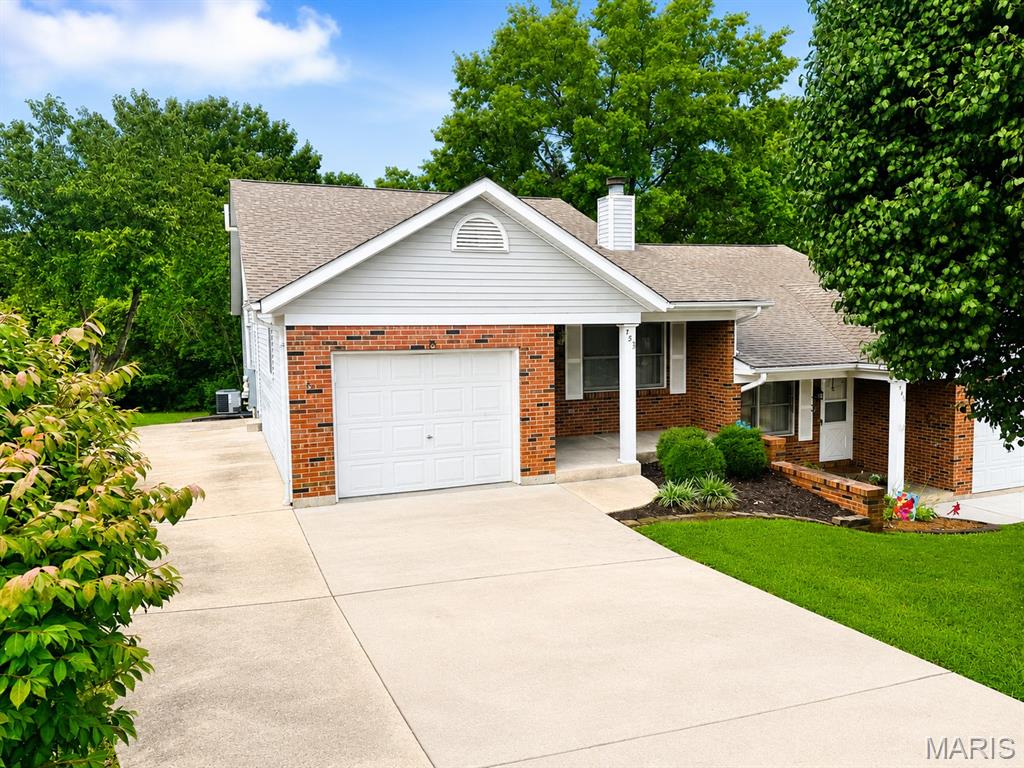 Parkway Manor - Residential