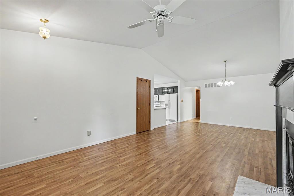 Parkway Manor - Residential