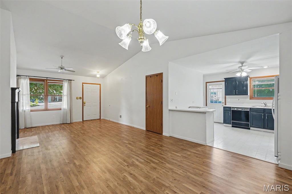 Parkway Manor - Residential