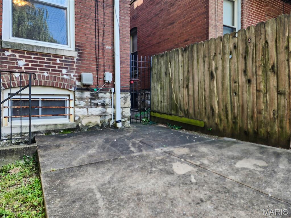 Shaw - Residential Lease