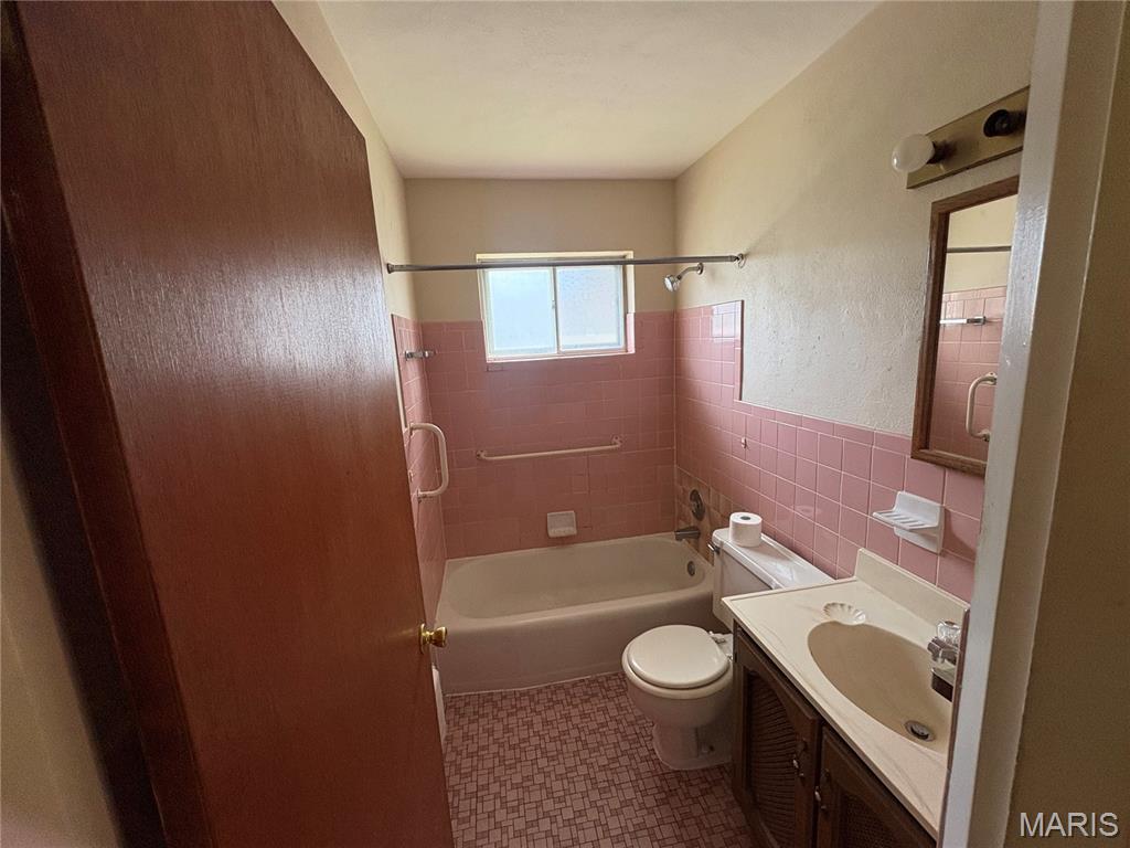 Longwood Park - Residential Income
