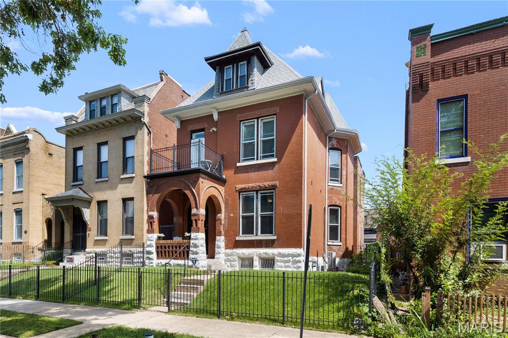 St Louis Commons Add - Residential Income