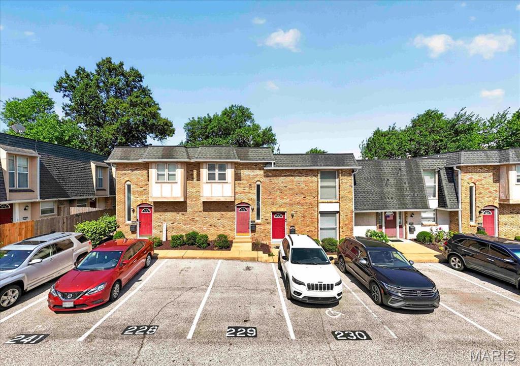 Villas On Olive Condo - Residential