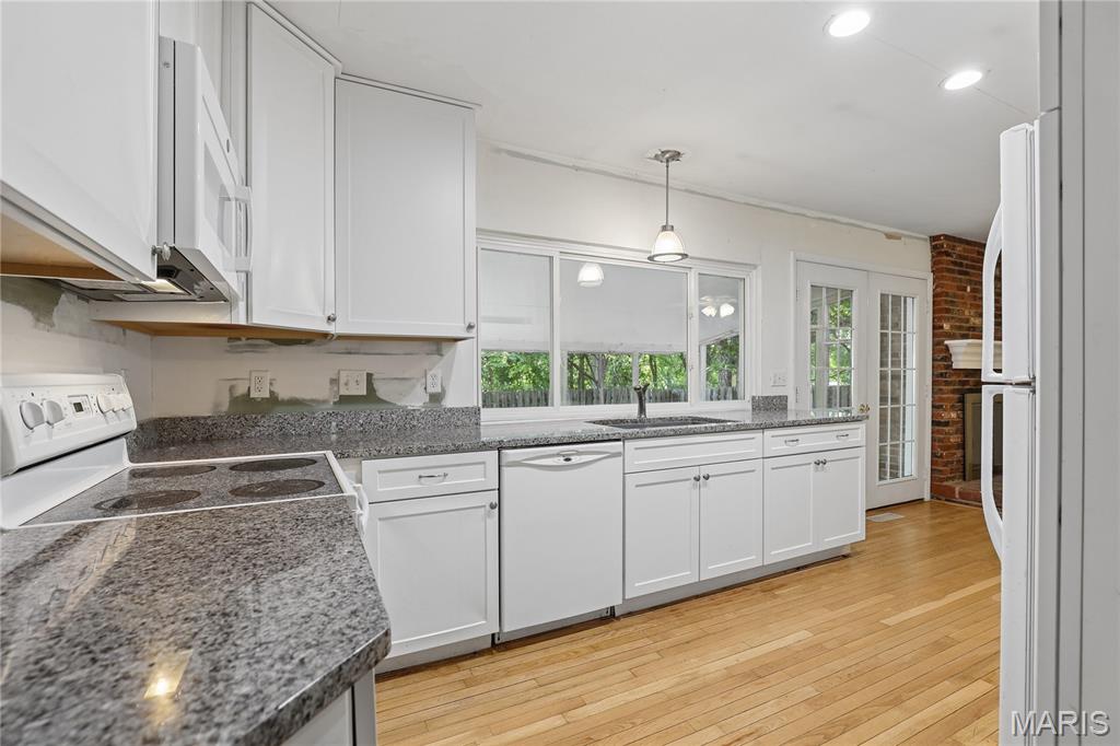 Westglen Village 4 - Residential