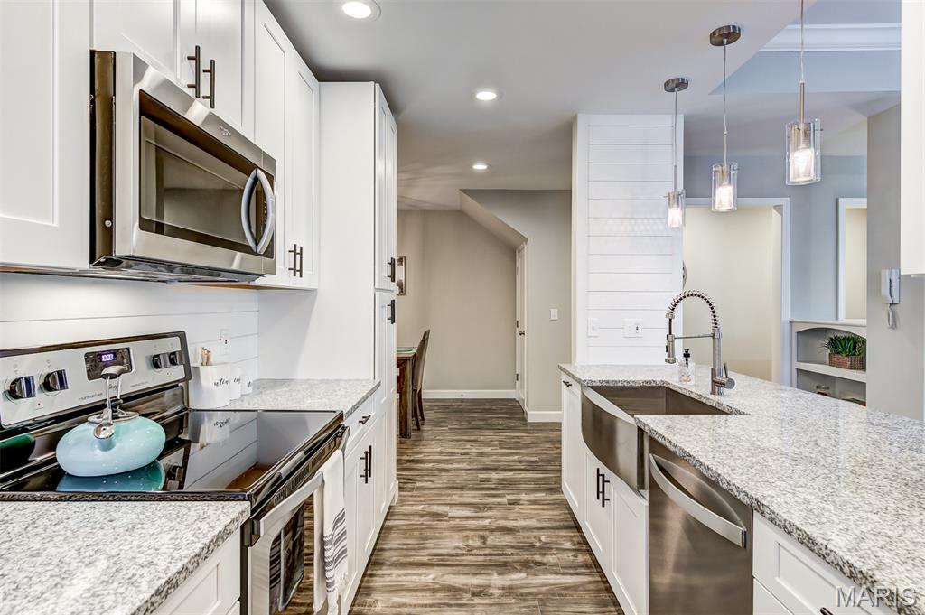 Greenwich Condo 01 Flr 03 - Residential Lease