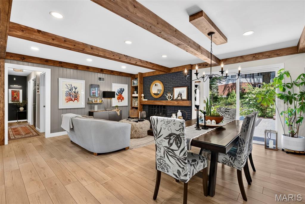 Four Seasons Sec #1 - Residential