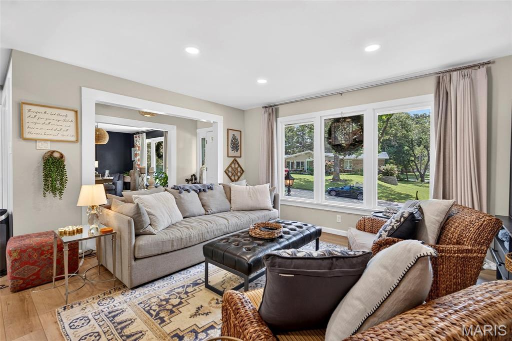 Four Seasons Sec #1 - Residential