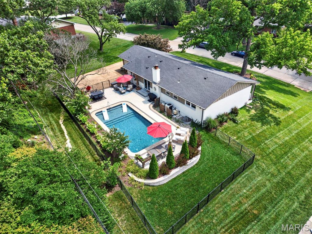 Four Seasons Sec #1 - Residential