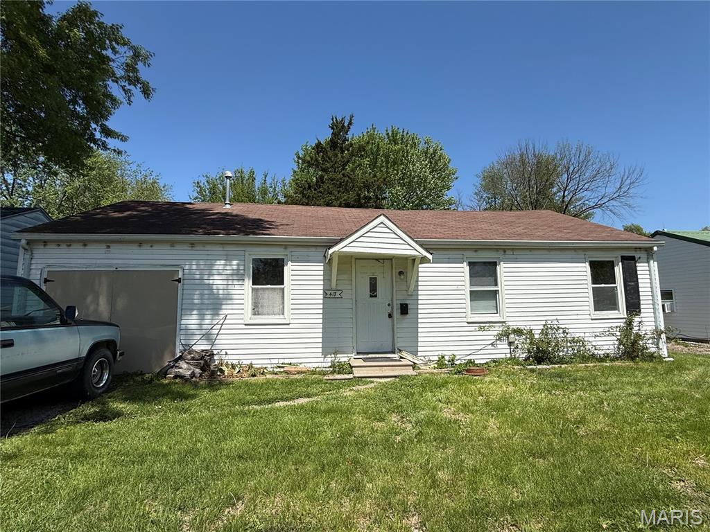 2 bedroom, 1 full bath home, previously used as a rental. 1 car attached. Gas forced air, c/a. Near the park.