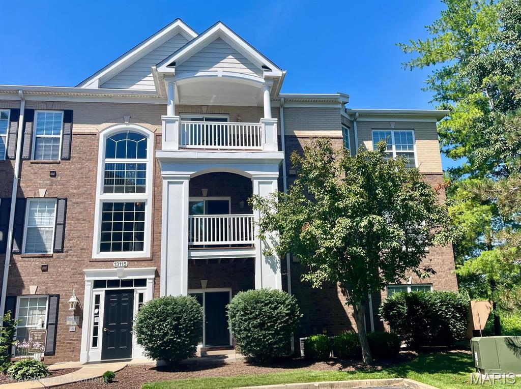 Beautiful top floor, end unit condo in Creve Coeur with 2 bedrooms, 2 full baths, and lots of amenities!  Updated kitchen with under cabinet lighting, eat in breakfast bar, and separate dining area.  Family room has gas fireplace and small covered deck off the side to enjoy the weather.  Two good sized bedrooms, master has spacious and organized walk in closet as well as a master bath with whirlpool tub and separate shower.  Washer and dryer hookups in unit.  Comes with one assigned parking spot in the garage under the building, secured gated parking in front for another car or guests.  Elevator in the building makes coming and going a breeze.  Clubhouse, workout room, sauna, and pool access are all included!  Great location, great value, great price!  This one won't last long!