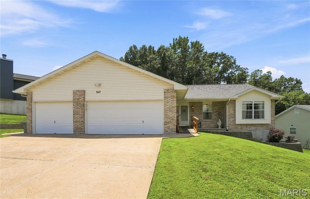 Hawk Point - Residential