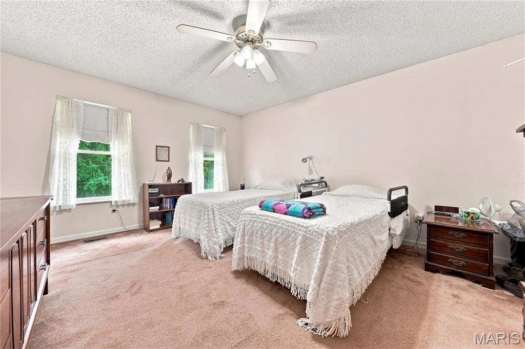 Hawk Point - Residential