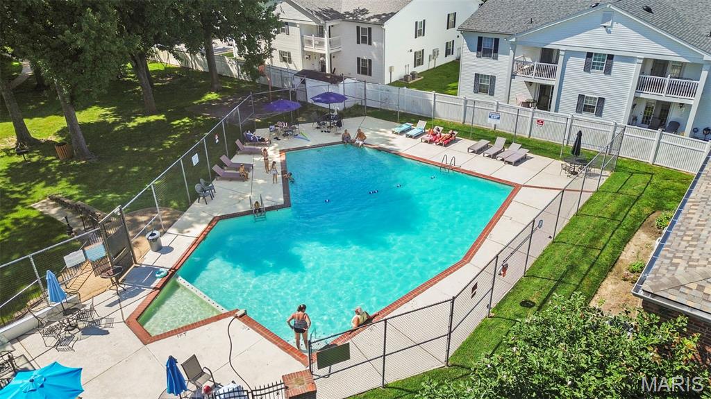 Chateau De Ville Condo Sec - Residential