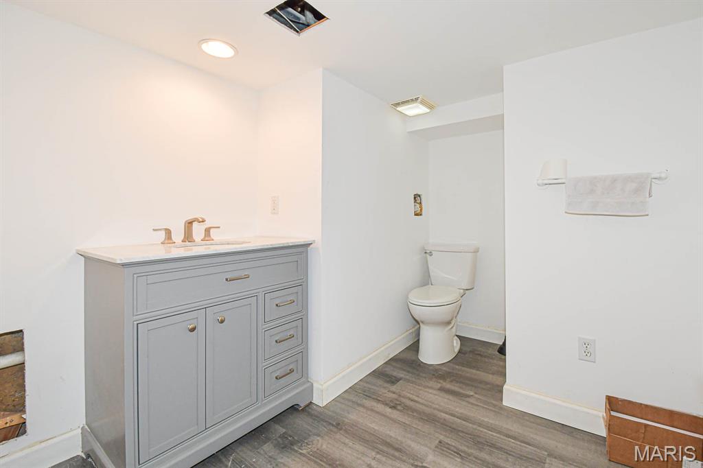 Davis Place - Residential Lease