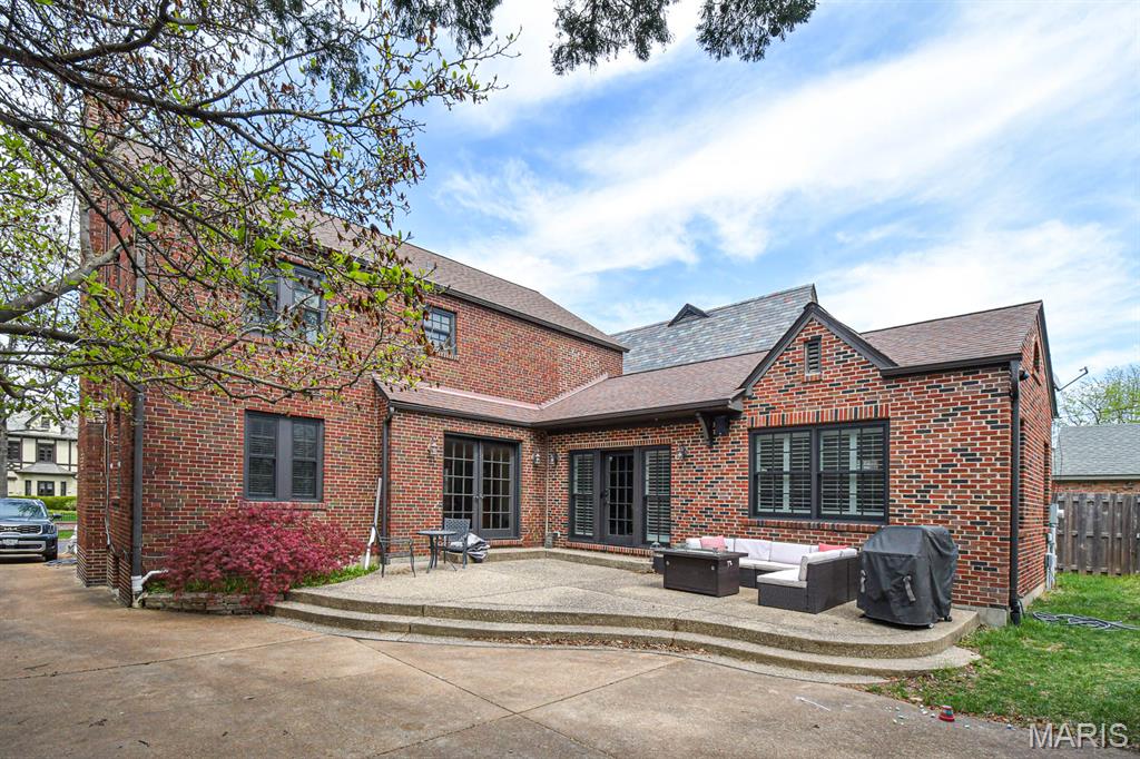 Davis Place - Residential Lease