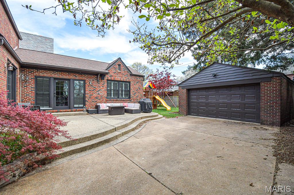 Davis Place - Residential Lease