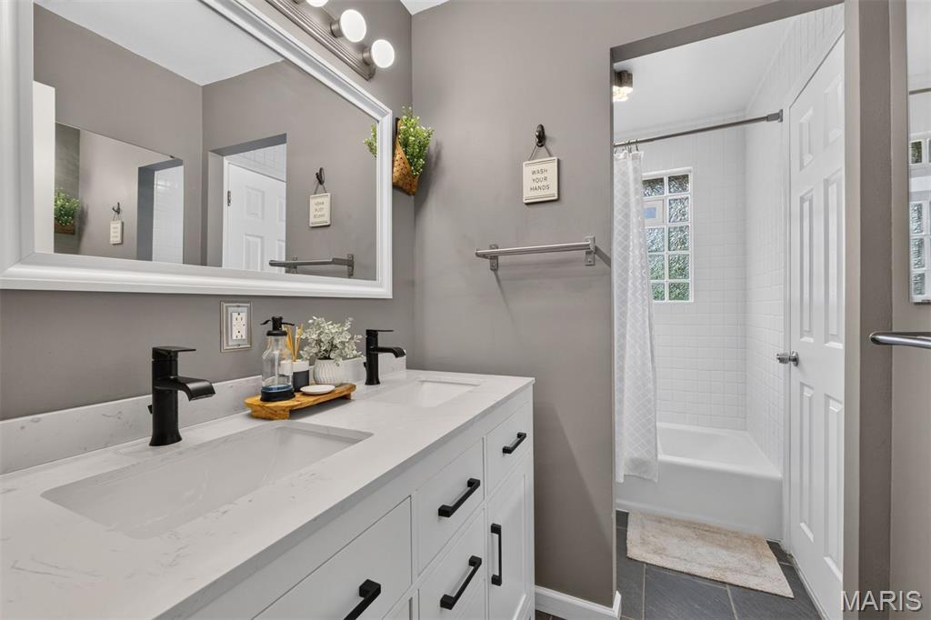 Westglen Estates 5 - Residential