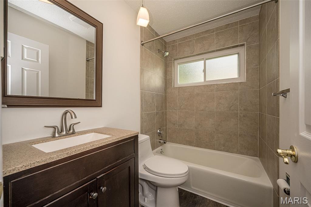Country Lane Woods Second Add - Residential