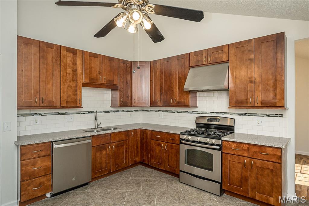 Country Lane Woods Second Add - Residential