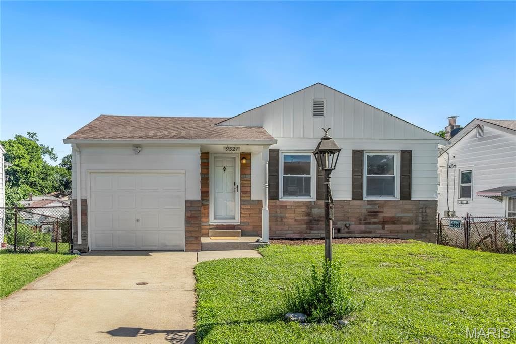 Charming ranch-style home located in the popular subdivision of Mackenzie Park! This home boasts 1,000+ square feet of living space, with 3 bedrooms, and 1 bathroom.

The front door opens to the living room with gleaming hardwood floors that flow throughout most of the main level. The kitchen boasts 42 inch cabinetry, a tile backsplash, and dining area. 3 bedrooms and a full bathroom complete the main floor.

The walkout lower level features ample storage space. Other highlights include: 1 car attached garage, fully fenced in backyard, new light fixtures (2026), and freshly painted throughout (2026).

Location could not be better – close to major highways, restaurants, shops, and schools!