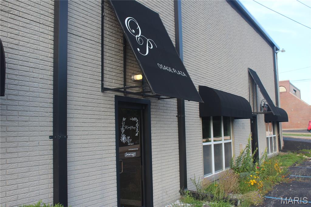 n/a - Commercial Lease