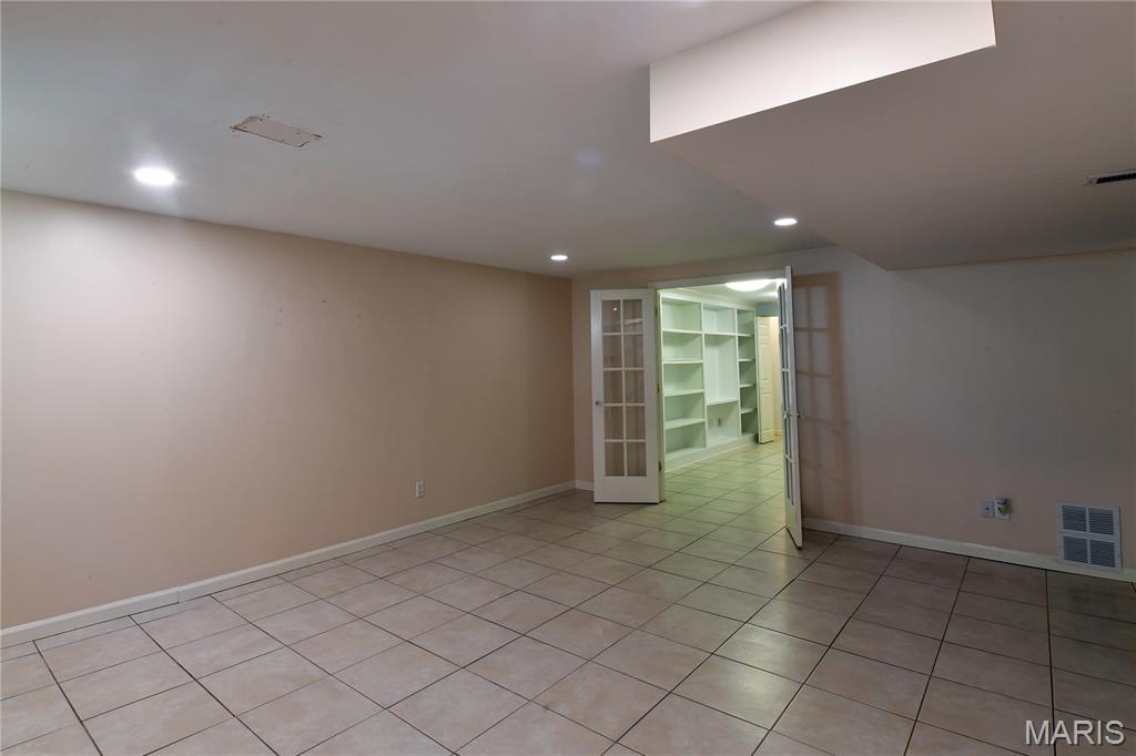 Villages Of Remington Oaks One - Residential Lease