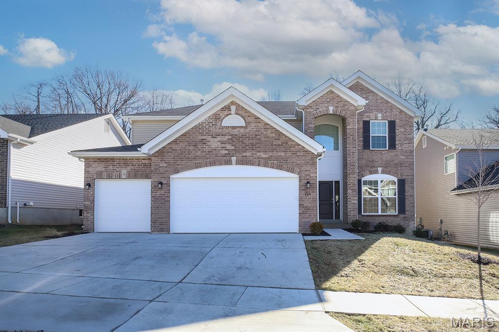 Arbors At Bridle Path - Residential