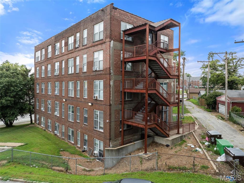 Walter Place - Residential Income